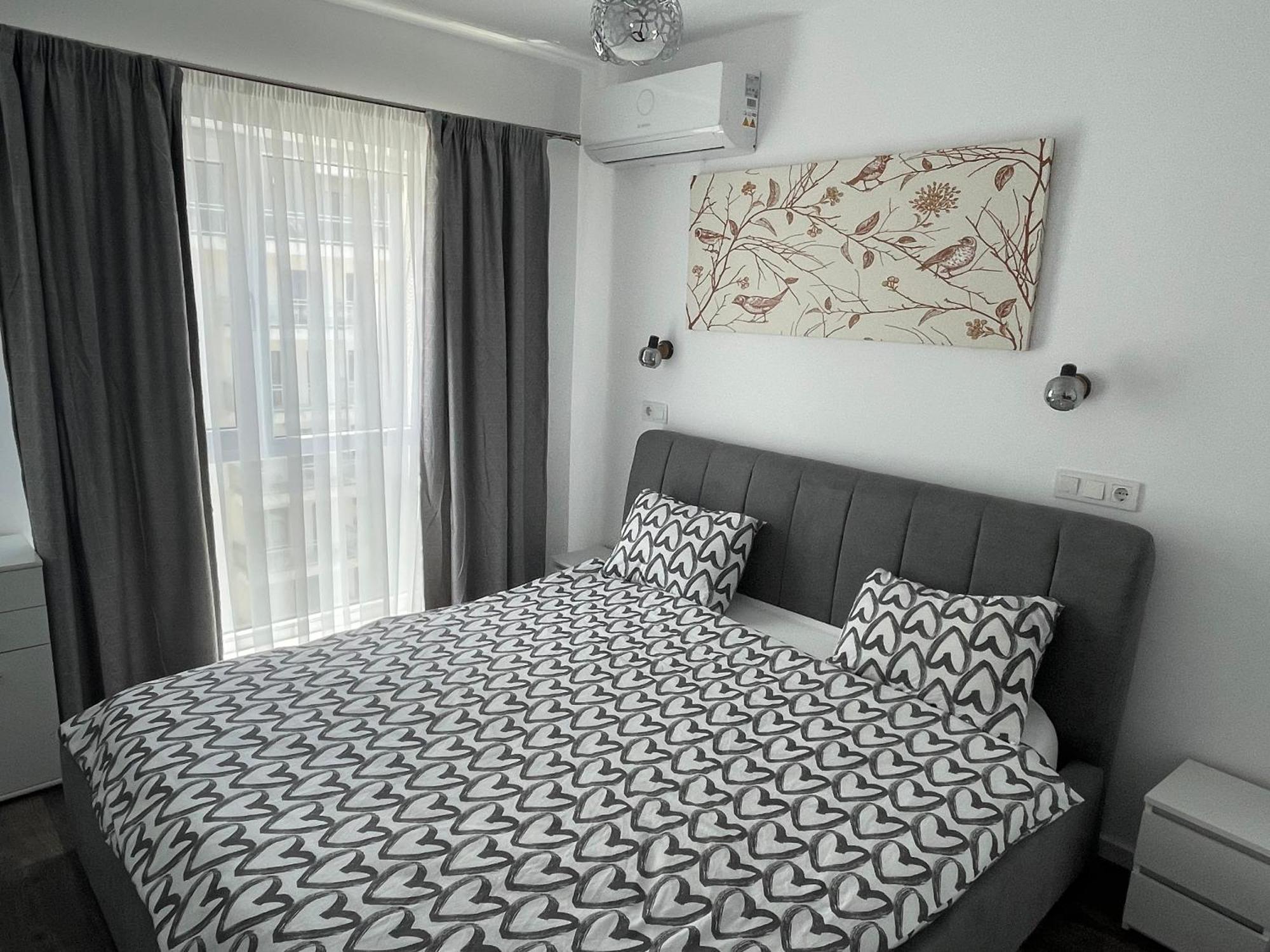 Luxury - Pipera Metro Station - Near Promenada Mall Apartment *